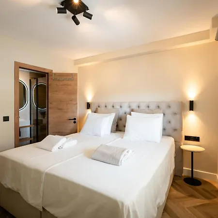 Esmeralda 2 Beachside Apartament